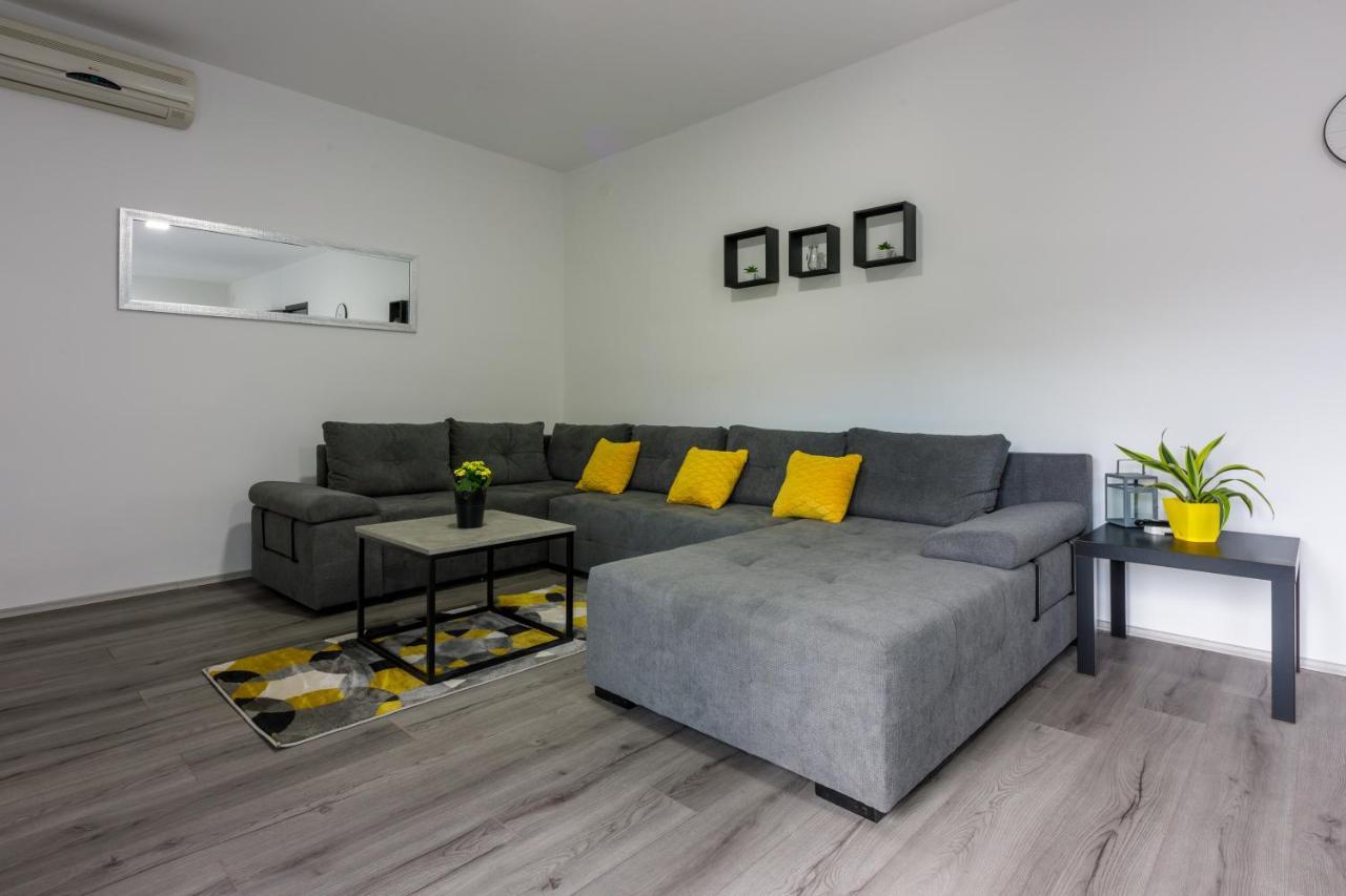 Holiday House Dino Bribir  Εξωτερικό φωτογραφία
